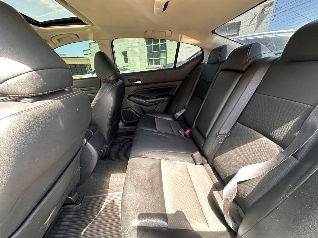 Used 2020 Nissan Altima 2.5 SR w/ Premium Package FWD image 14