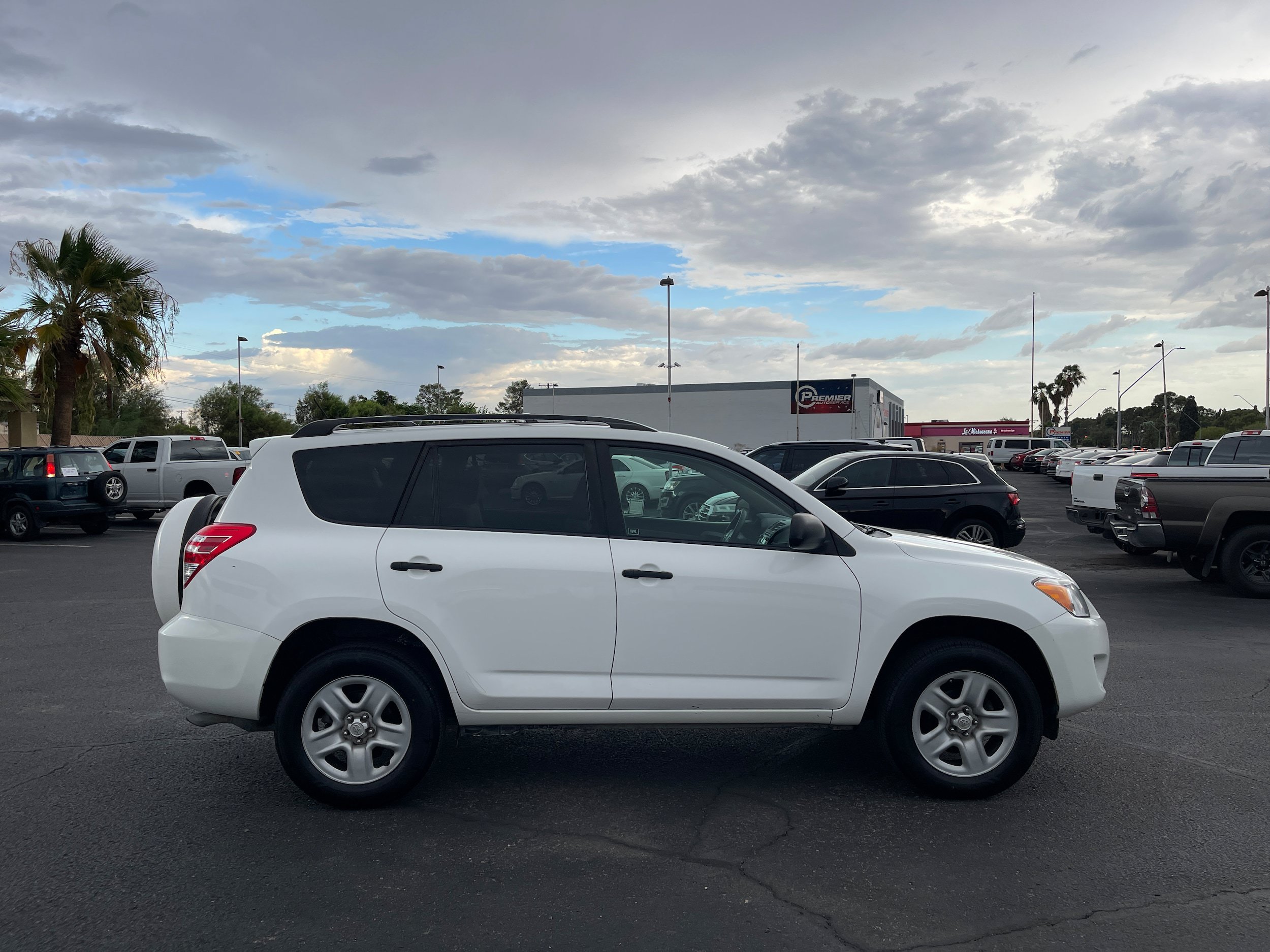 Used 2012 Toyota RAV4 FWD w/ Value Pkg image 6