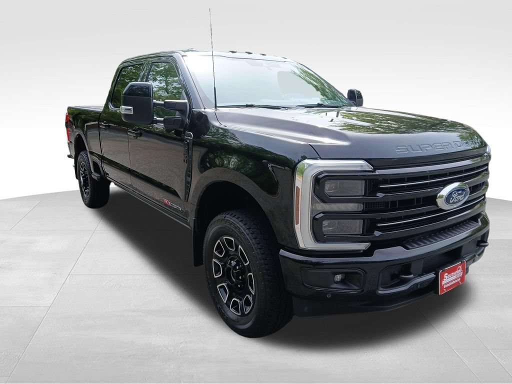 Used 2025 Ford F350 Platinum AWD/4WD image 16