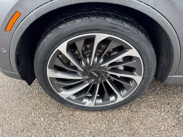 Used 2023 Lincoln Aviator Reserve w/ Equipment Group 201A RWD image 8