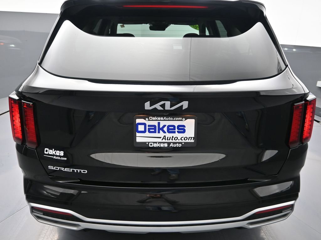Certified 2023 Kia Sorento S image 34
