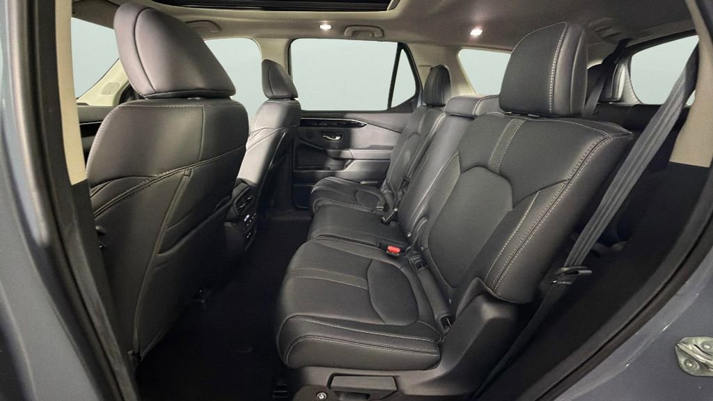 Used 2025 Honda Pilot Touring image 28
