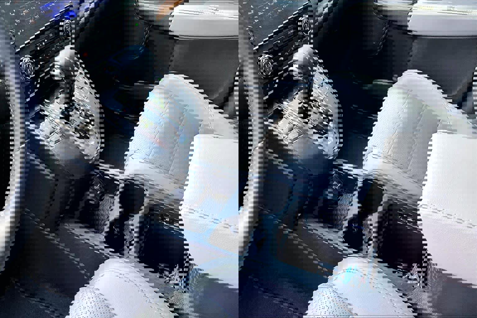 Used 2017 Honda CR-V Touring image 17