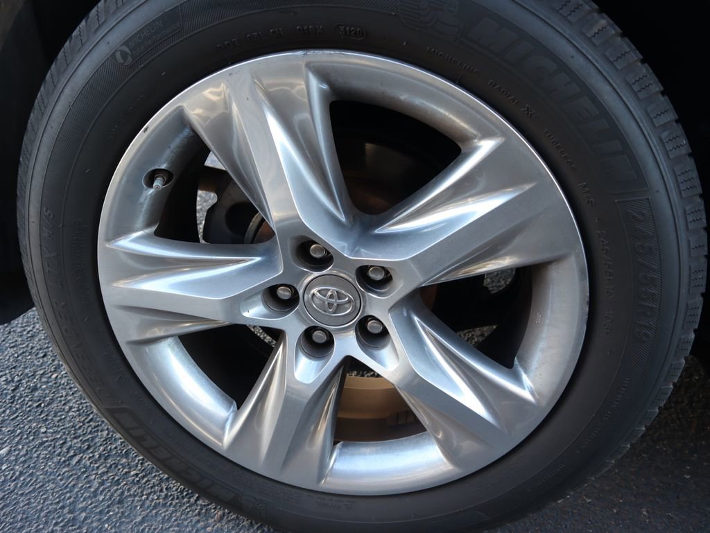 Used 2014 Toyota Highlander Limited image 15