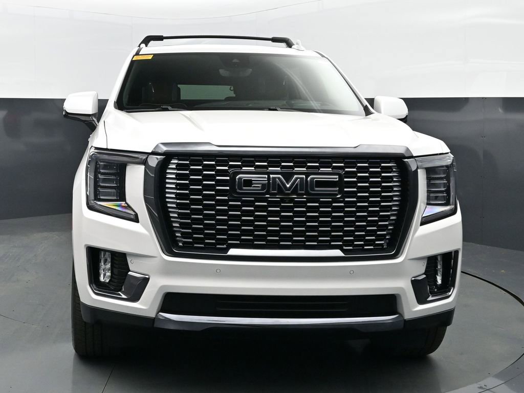 Used 2024 GMC Yukon XL Denali Ultimate image 3