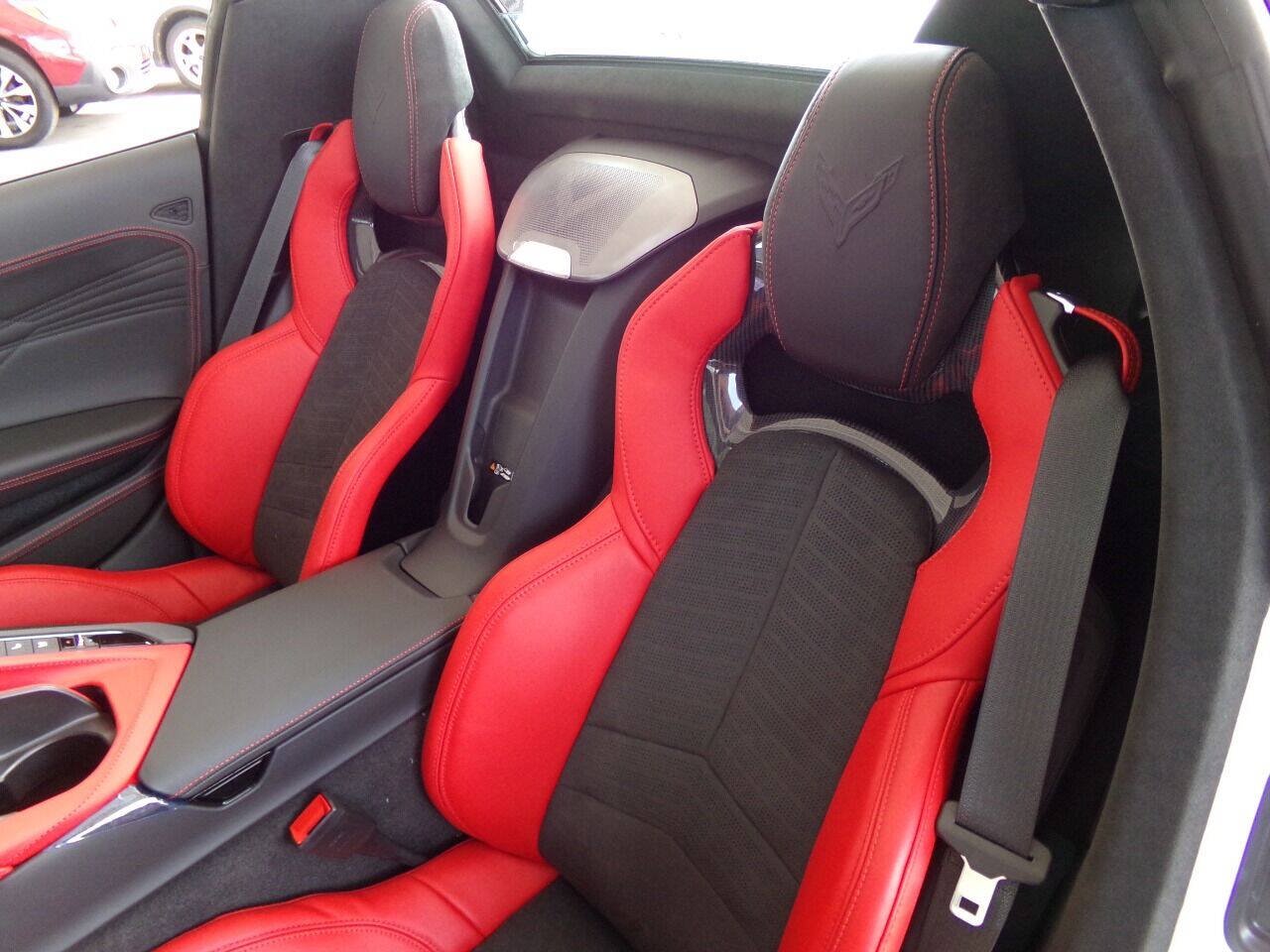 Used 2023 Chevrolet Corvette Z06 w/ Stealth Interior Trim Package RWD image 18