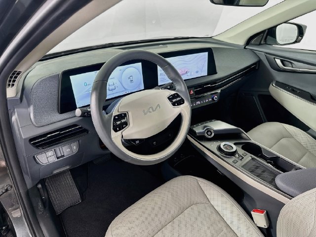 Used 2024 Kia EV6 Wind w/ Wind Technology Package AWD/4WD image 21