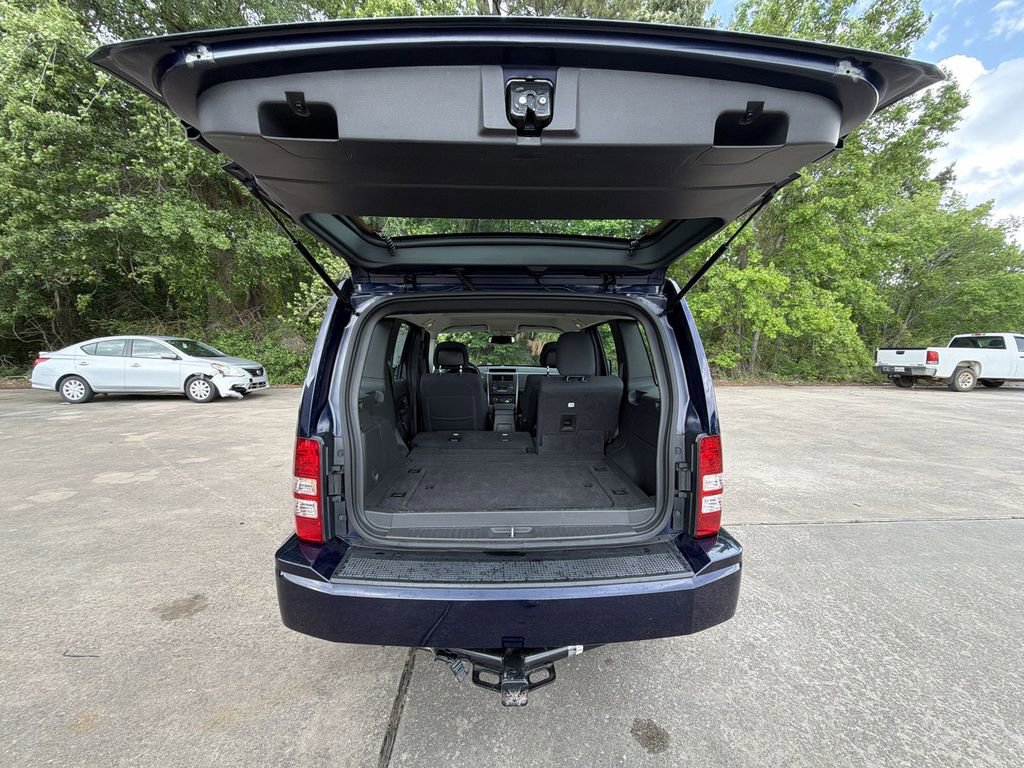 Used 2012 Jeep Liberty Sport w/ Driver Convenience Group RWD image 27