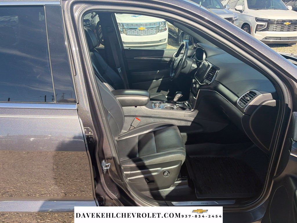 Used 2020 Jeep Grand Cherokee Limited AWD/4WD image 23