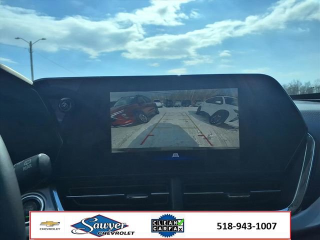 Used 2025 Chevrolet Trax LT w/ LT Convenience Package image 21