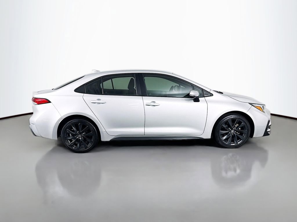 Certified 2023 Toyota Corolla SE FWD image 4