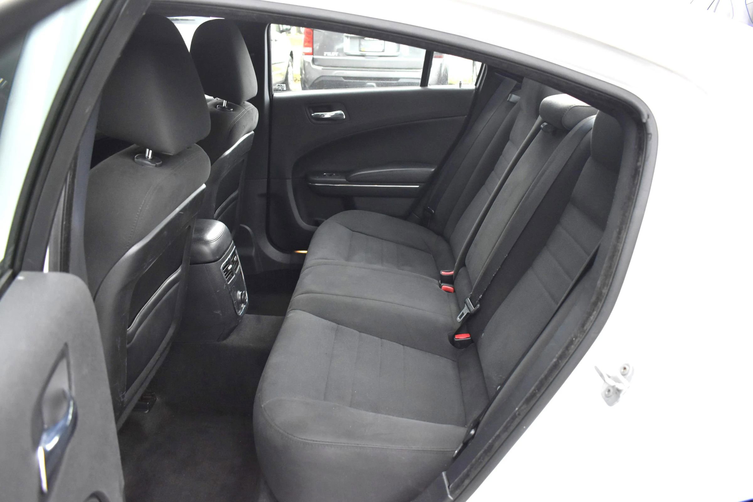 Used 2013 Dodge Charger SE RWD image 17