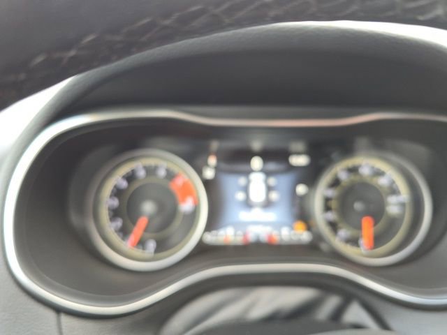 Used 2021 Jeep Cherokee Trailhawk w/ Comfort/Convenience Group image 10