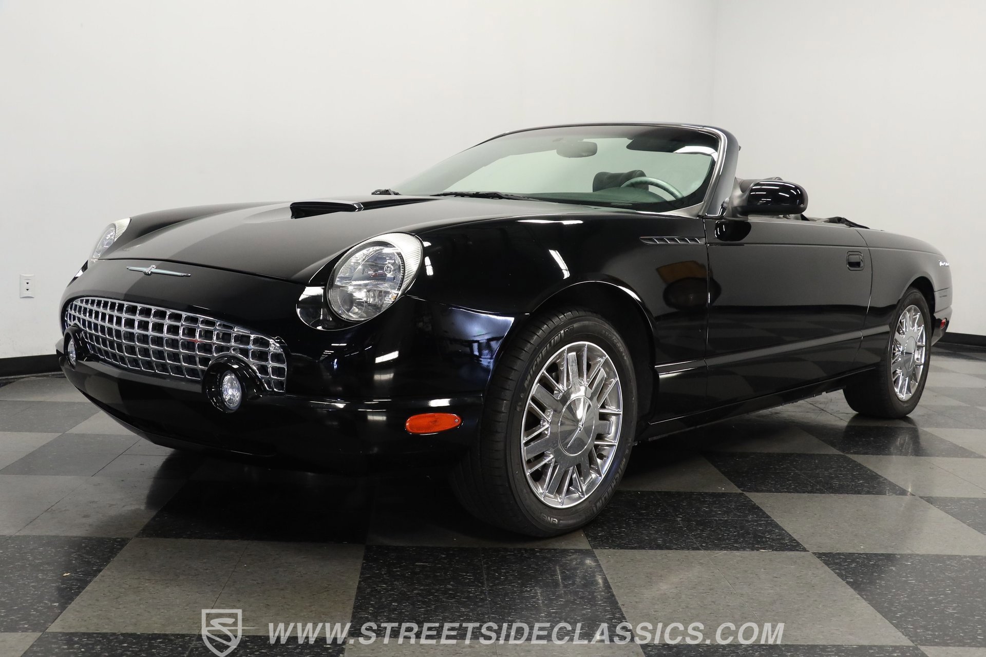 Used 2002 Ford Thunderbird Neiman Marcus RWD image 21