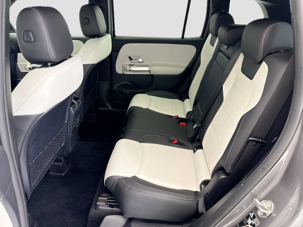 Used 2022 Mercedes-Benz GLB 250 4MATIC image 20
