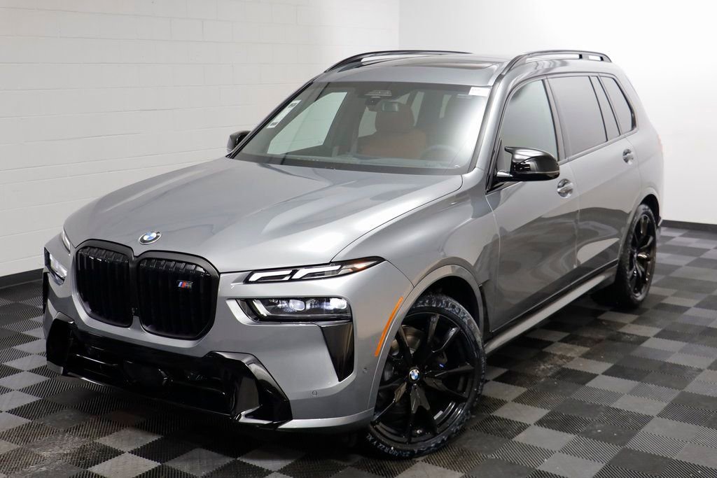 New 2026 BMW X7 M60i image 2