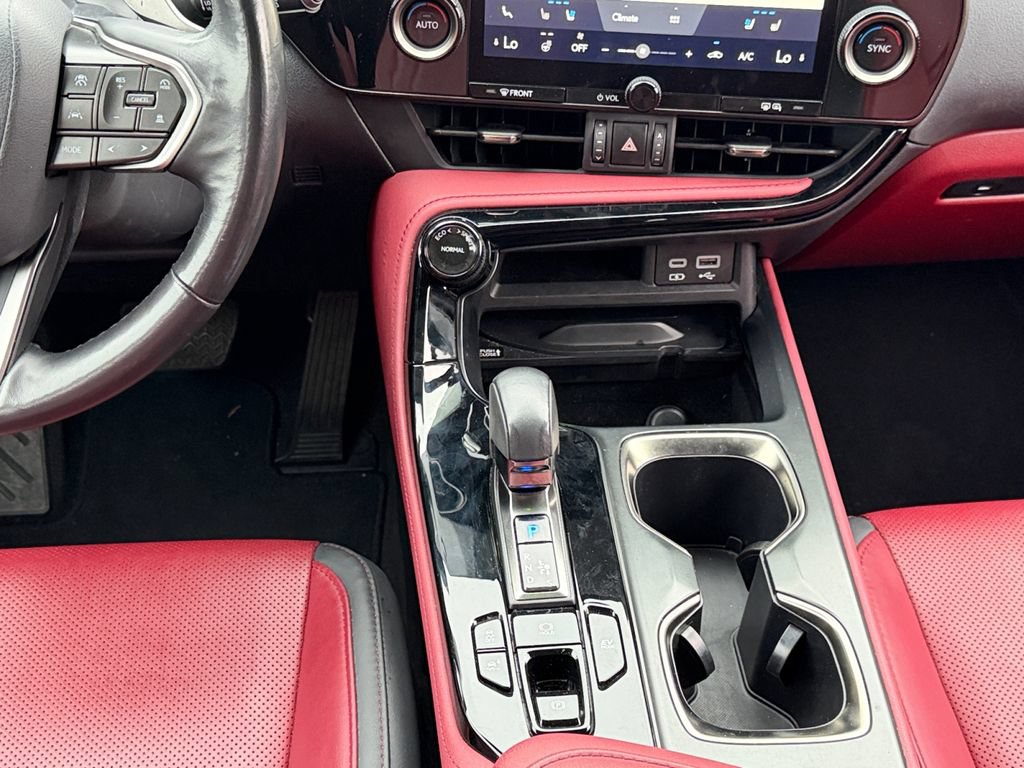 Used 2024 Lexus NX 350h AWD image 13