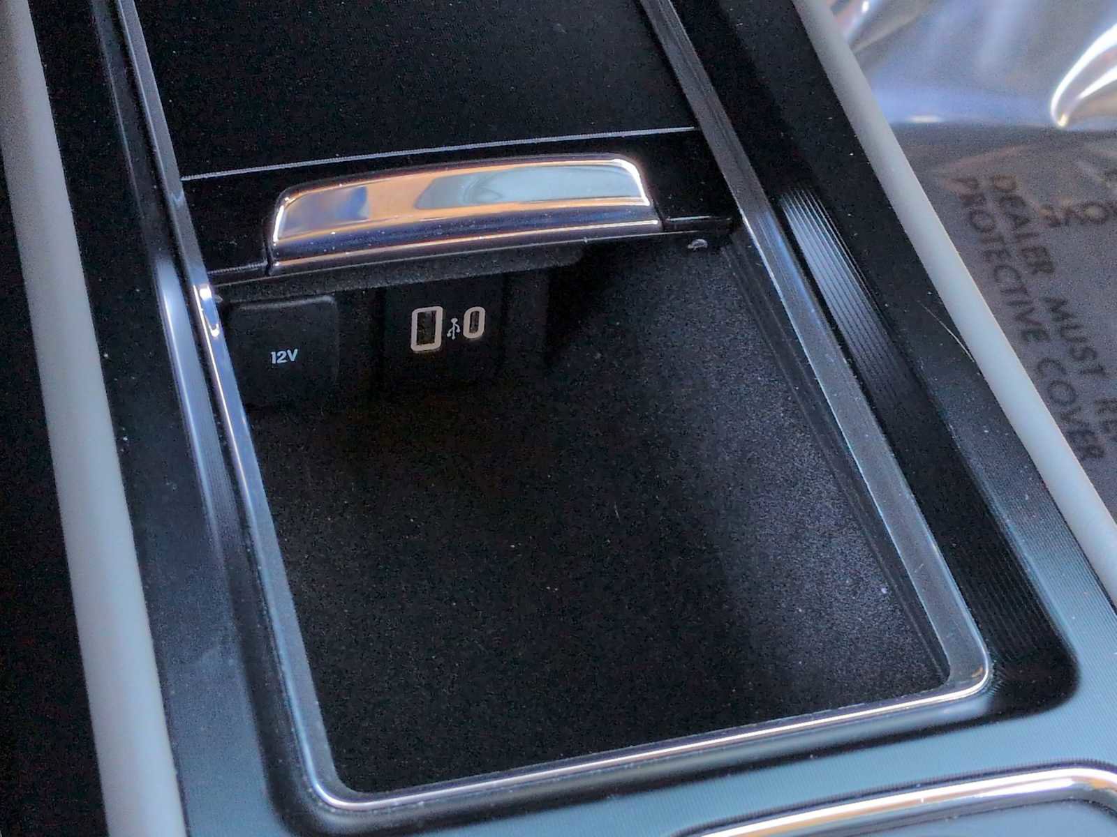 Used 2025 Lincoln Corsair FWD image 32