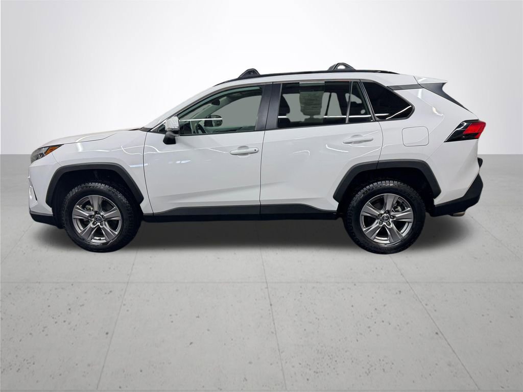 Used 2023 Toyota RAV4 XLE w/ Convenience Package image 3