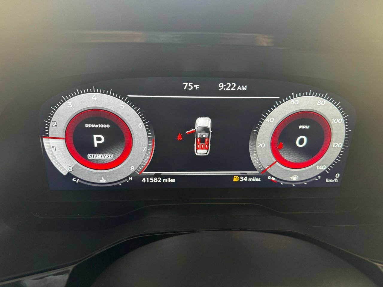 Used 2024 Nissan Pathfinder Platinum FWD image 4