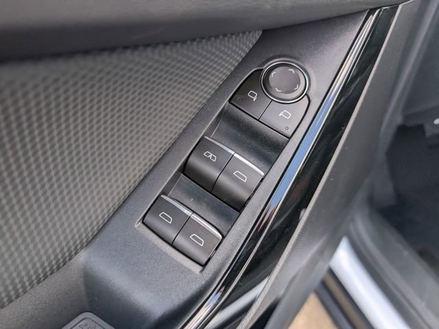 New 2026 Chevrolet Equinox RS w/ Convenience Package III FWD image 15