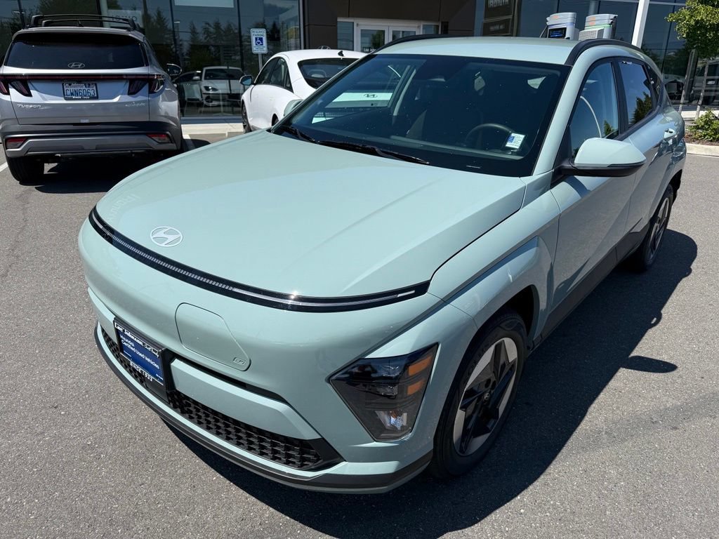 Certified 2025 Hyundai Kona SEL FWD image 9