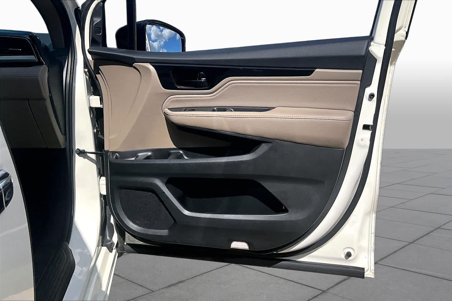 Used 2019 Honda Odyssey Elite image 23