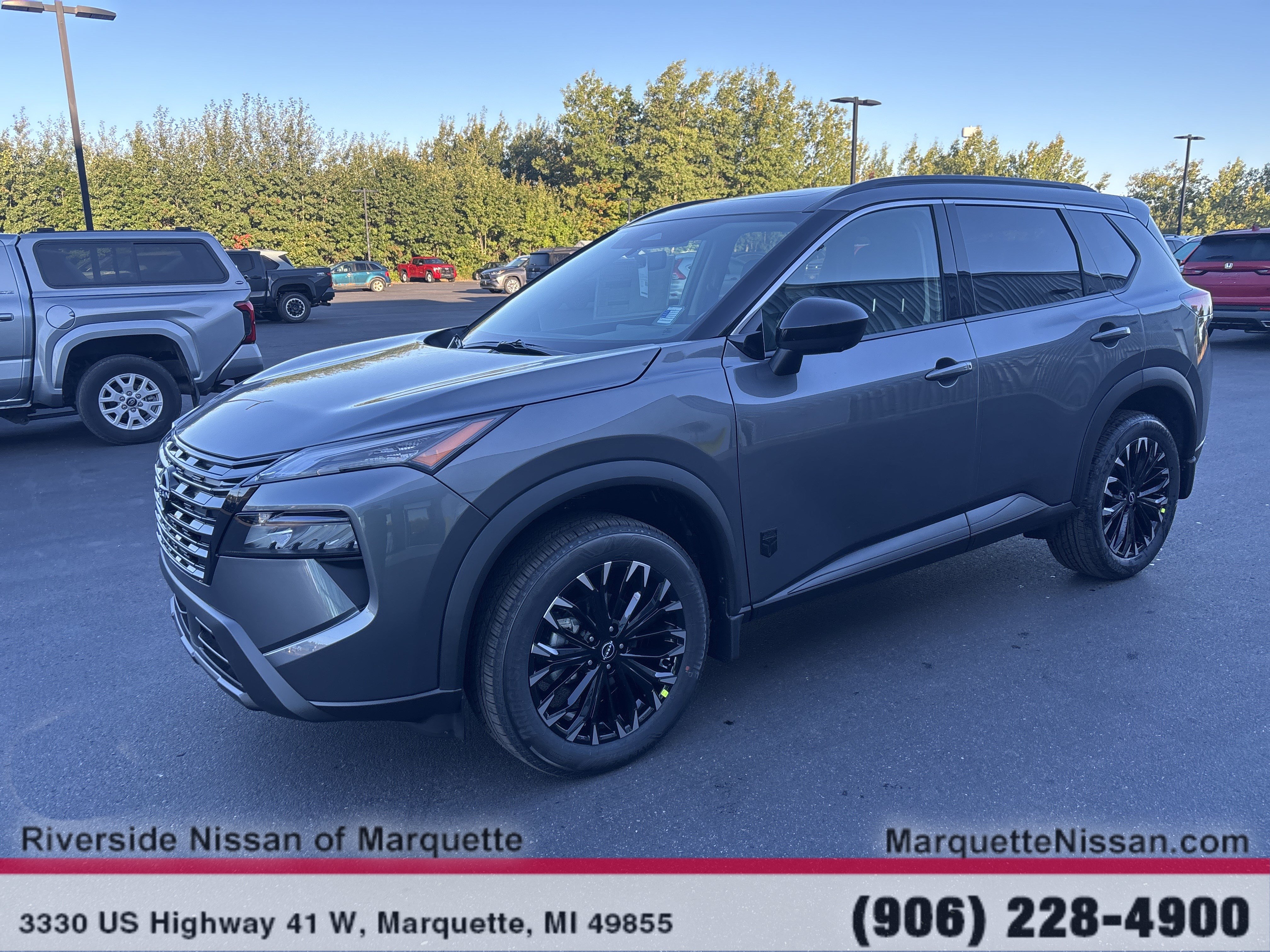 New 2026 Nissan Rogue Dark Armor AWD/4WD image 3