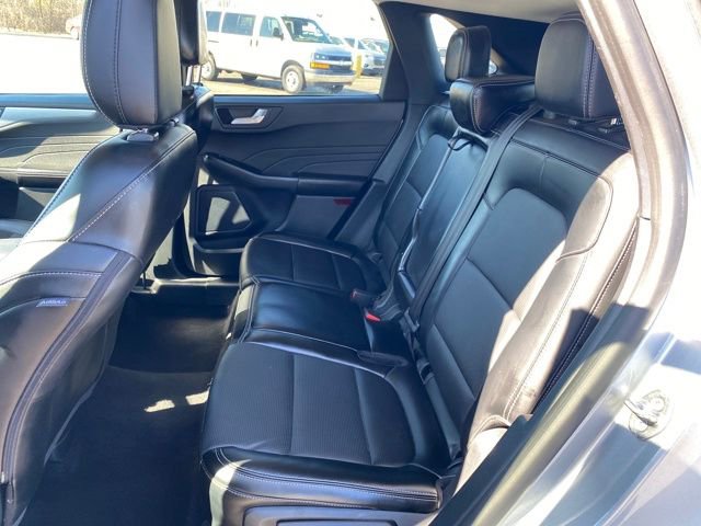 Used 2024 Ford Escape Platinum AWD/4WD image 17