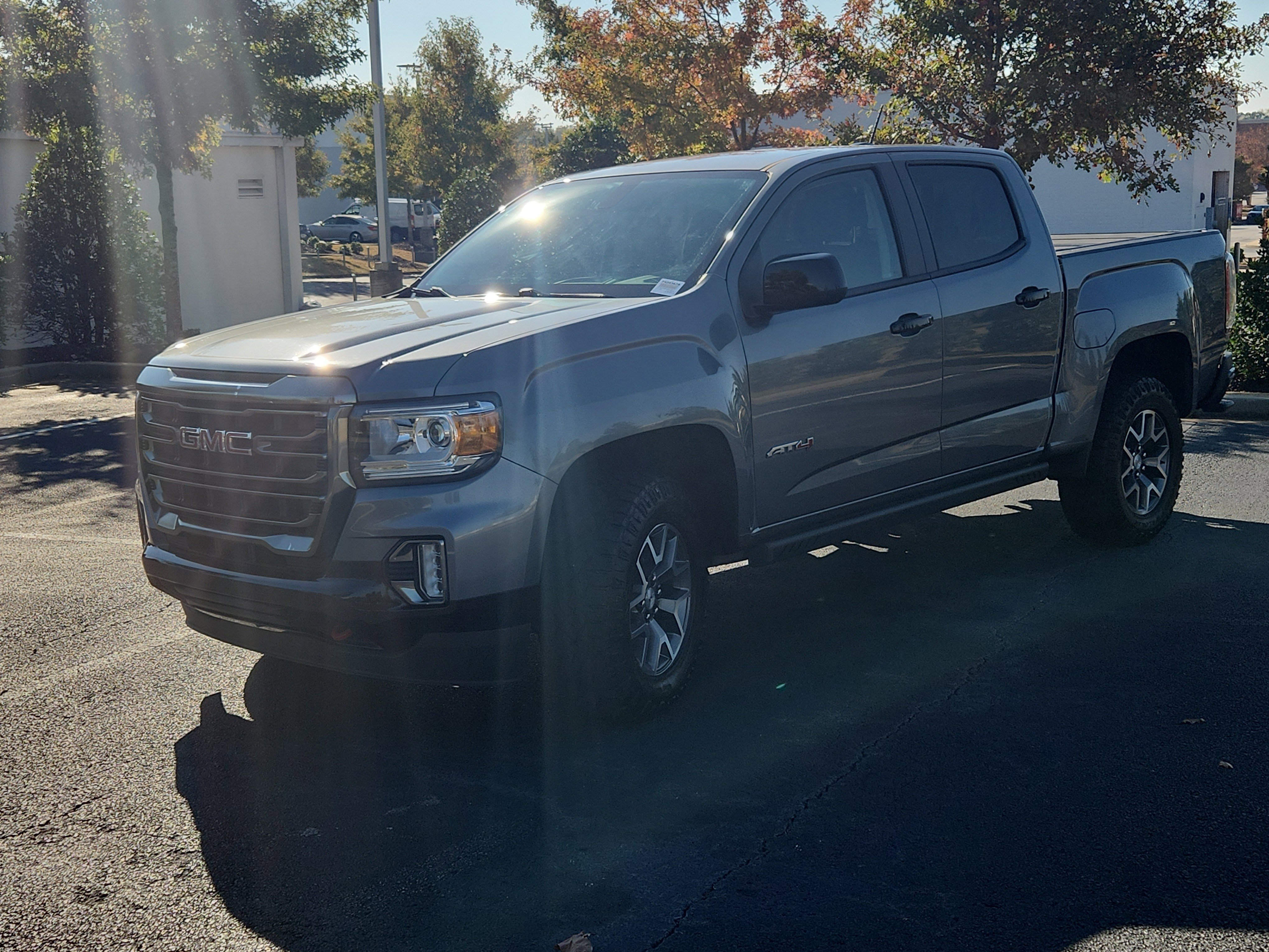 Used 2022 GMC Canyon AT4 image 5