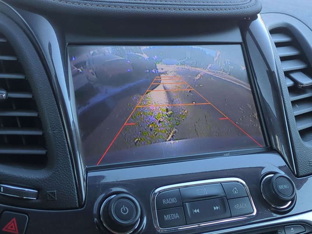 Used 2014 Chevrolet Impala LT w/ Convenience Package image 21