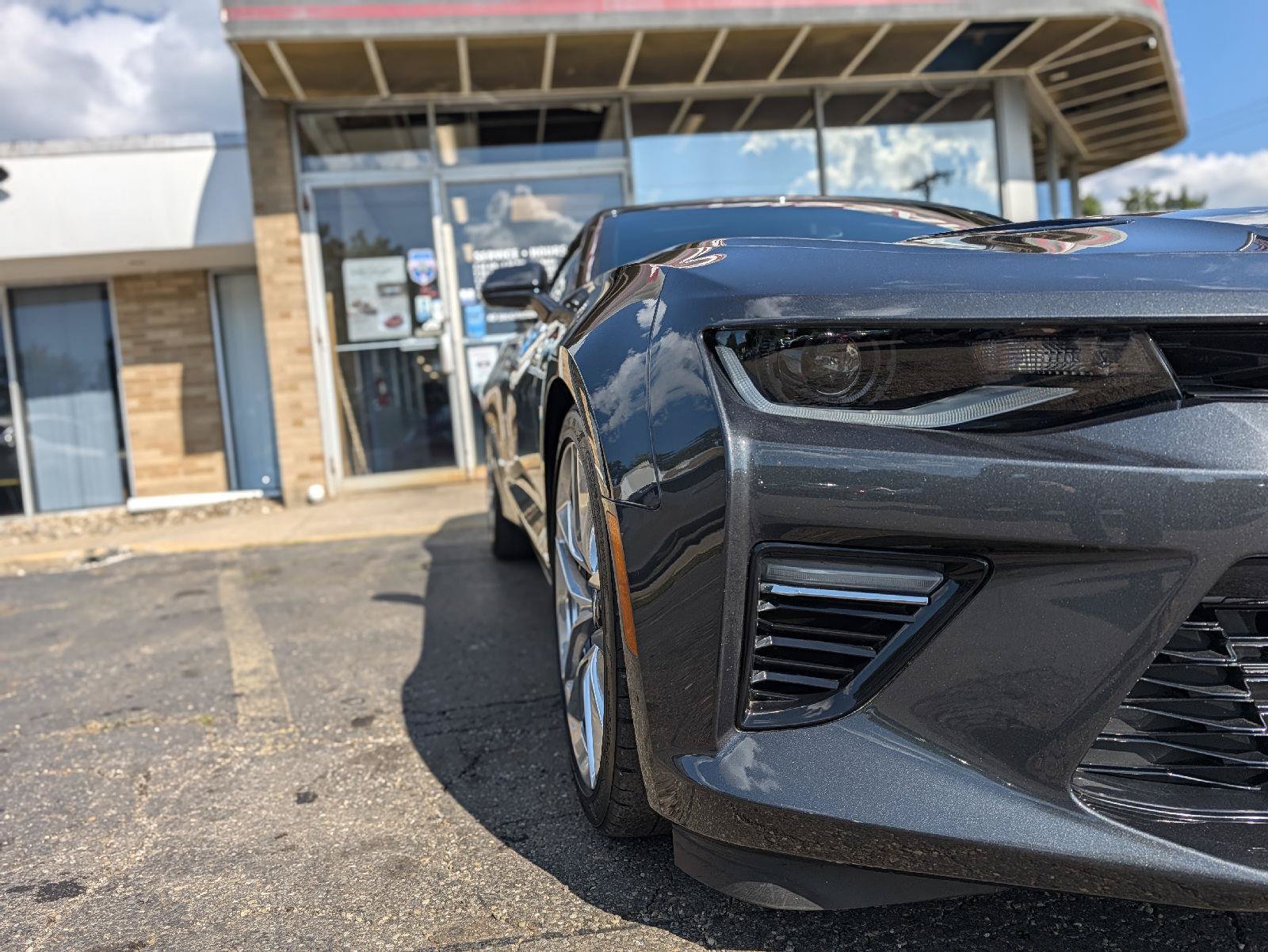 Used 2018 Chevrolet Camaro SS RWD image 21