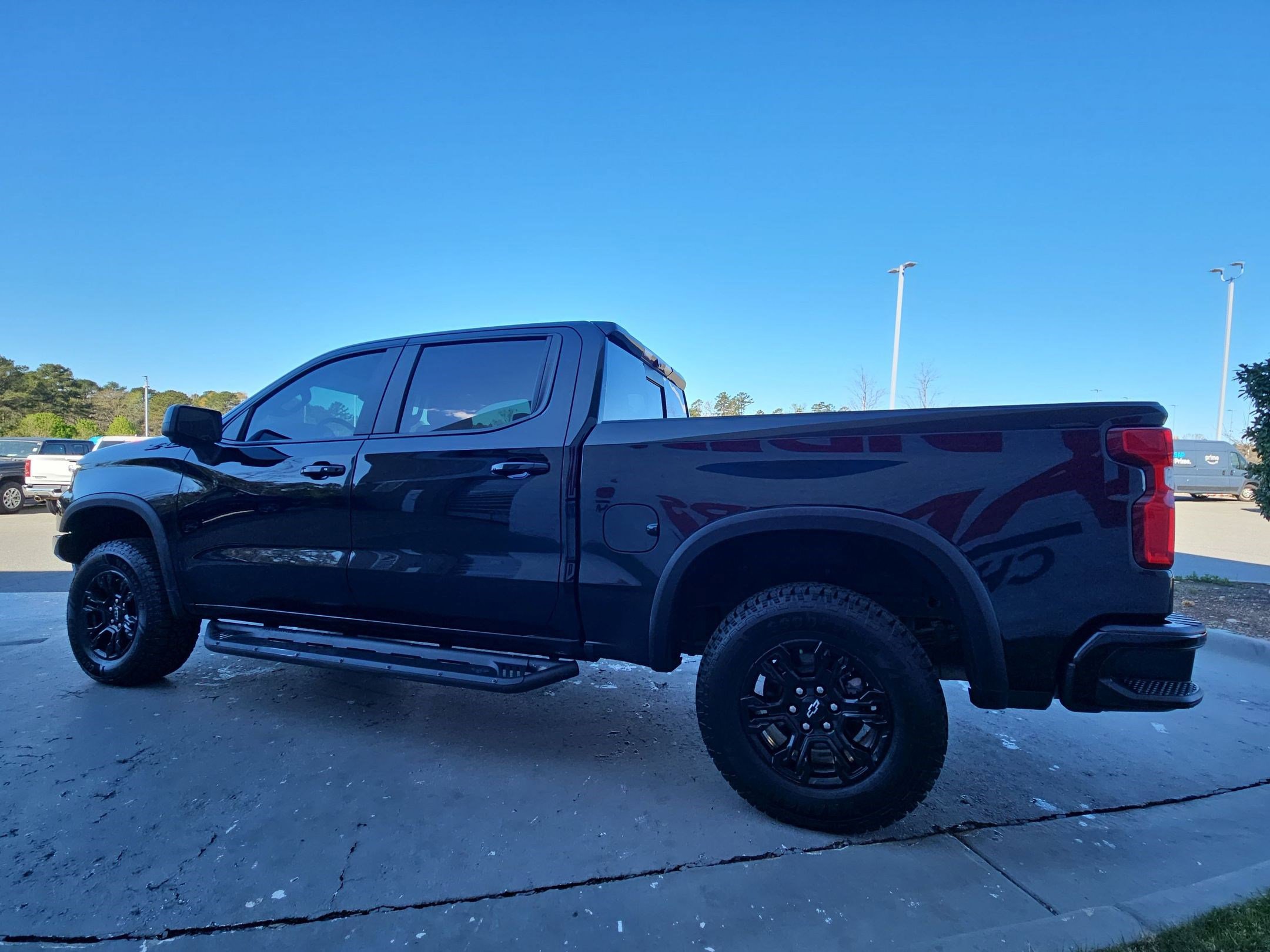 Used 2024 Chevrolet Silverado 1500 ZR2 w/ Technology Package image 5