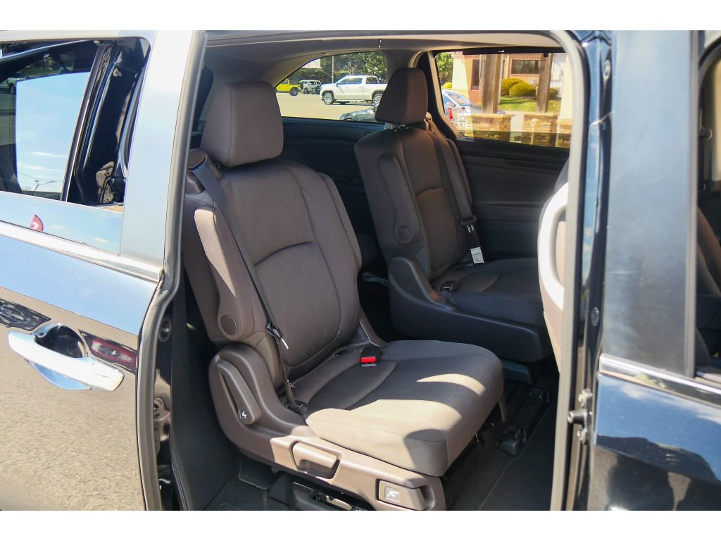Used 2019 Honda Odyssey EX image 17