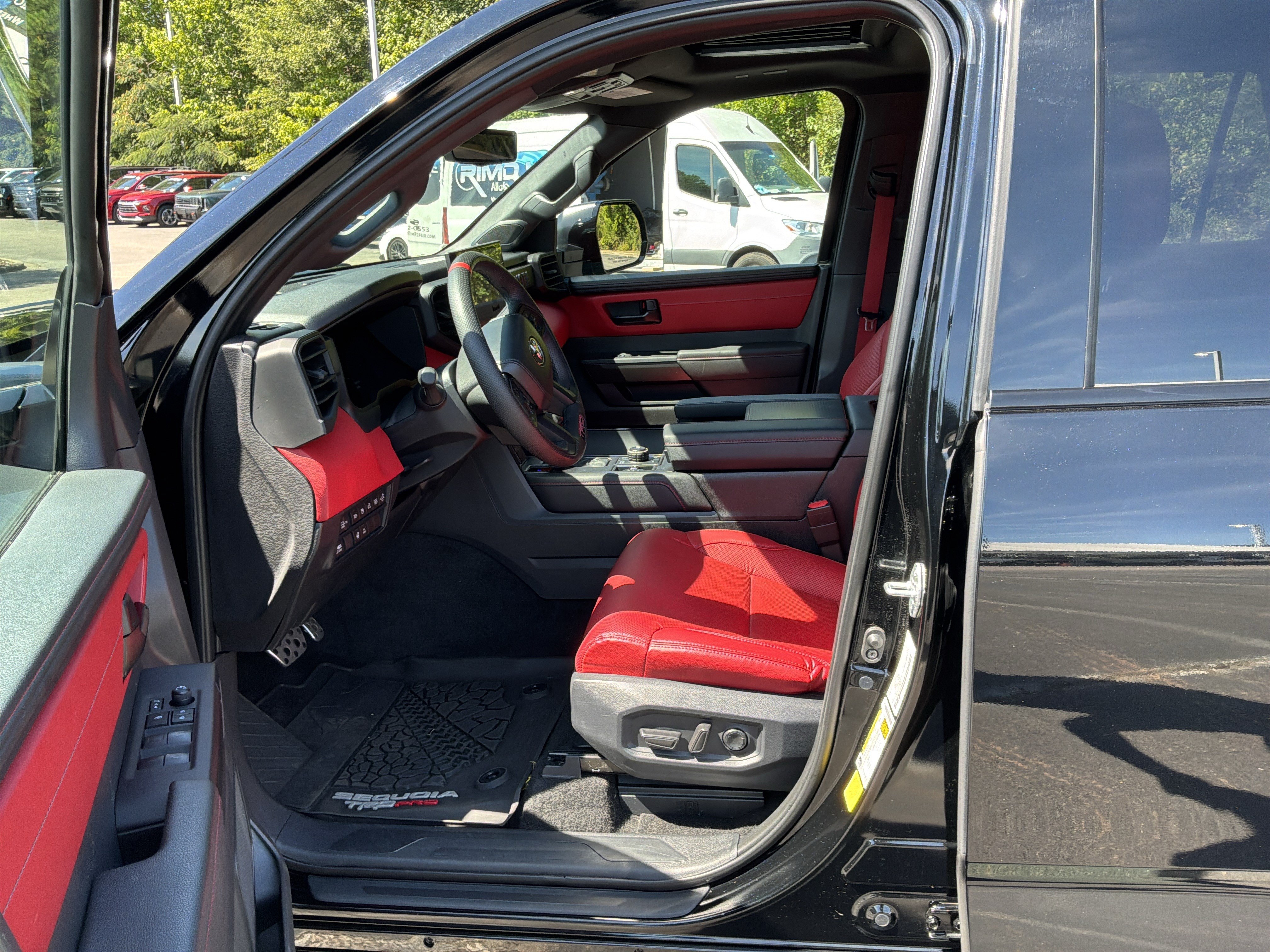 Used 2025 Toyota Sequoia TRD Pro AWD/4WD image 16