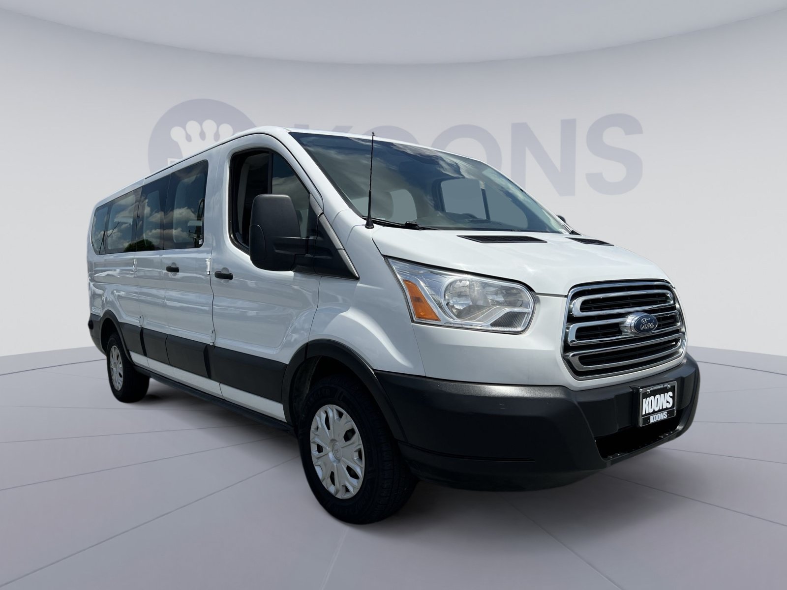 Used 2019 Ford Transit 350 XLT RWD image 10
