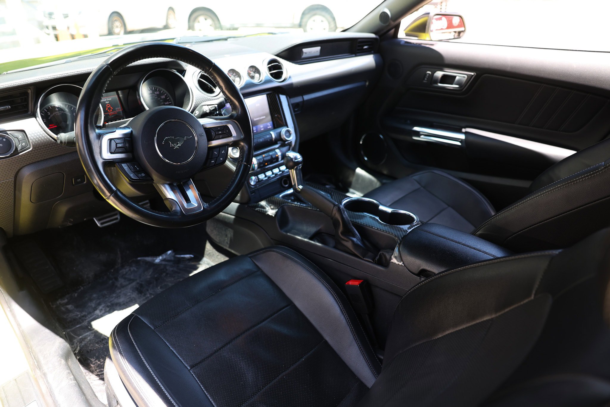 Used 2021 Ford Mustang GT Premium w/ GT Performance Package RWD image 6