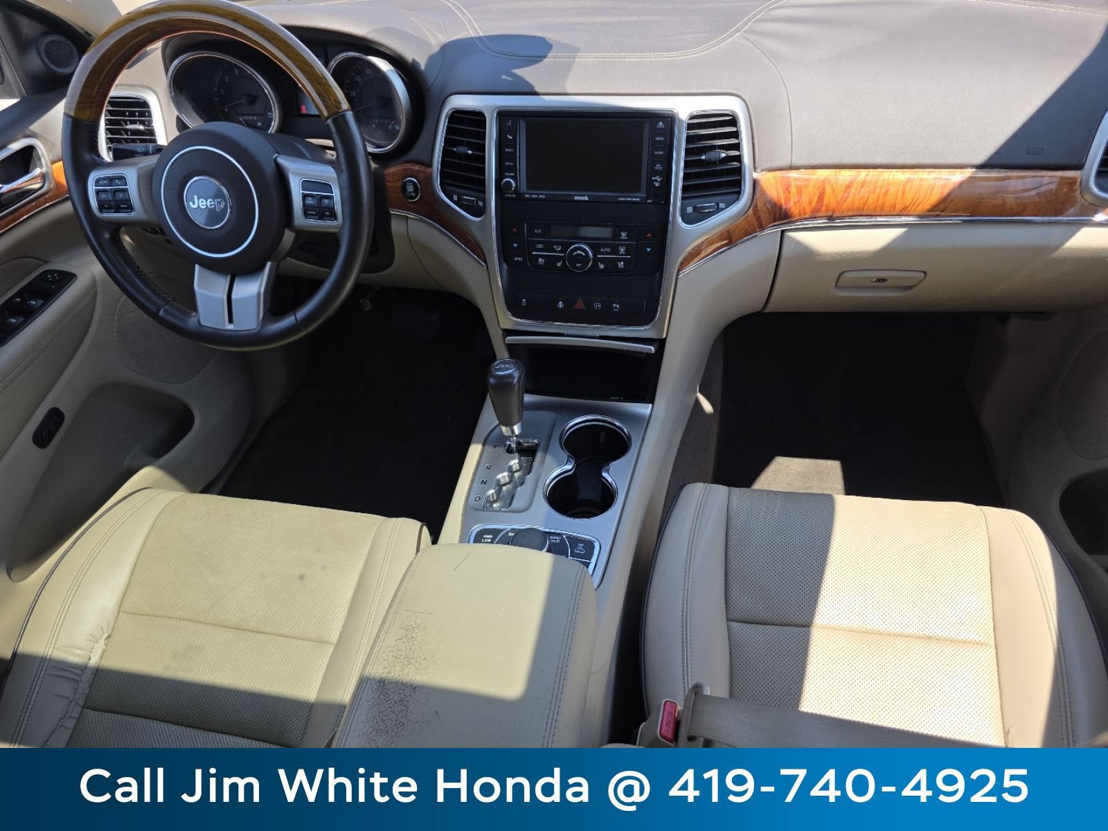 Used 2011 Jeep Grand Cherokee Overland w/ Mopar Chrome Edition Group AWD/4WD image 21