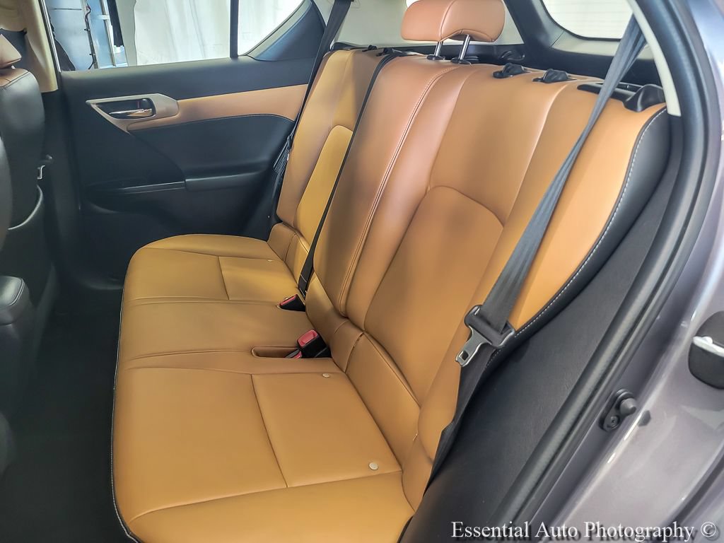 Used 2016 Lexus CT 200h w/ Navigation Package FWD image 11
