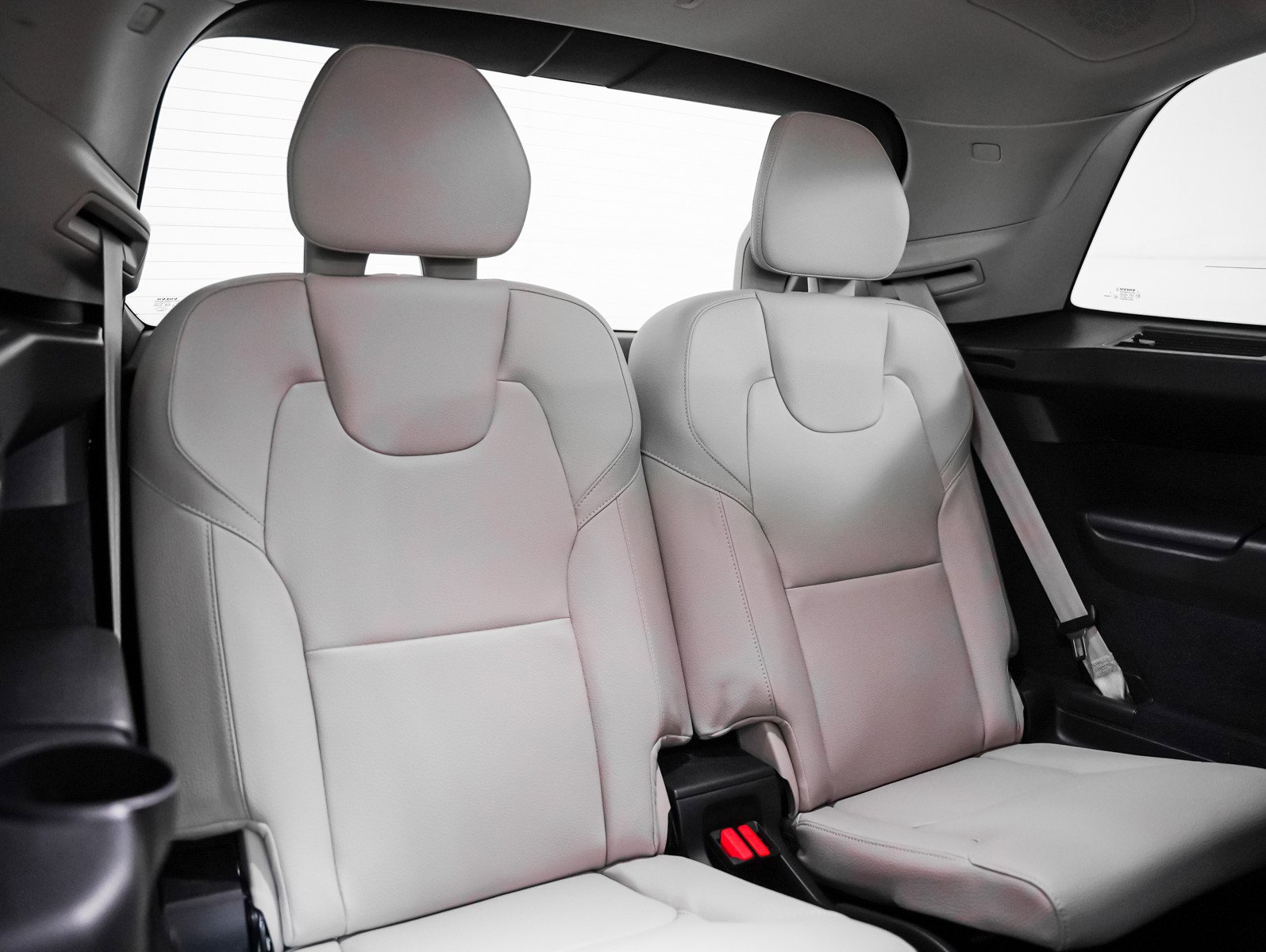 Used 2023 Volvo XC90 T8 Plus image 11