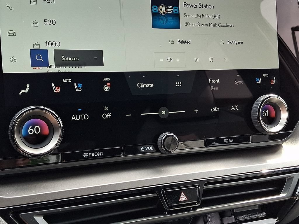 Used 2026 Lexus TX 500h AWD w/ Technology Package image 17