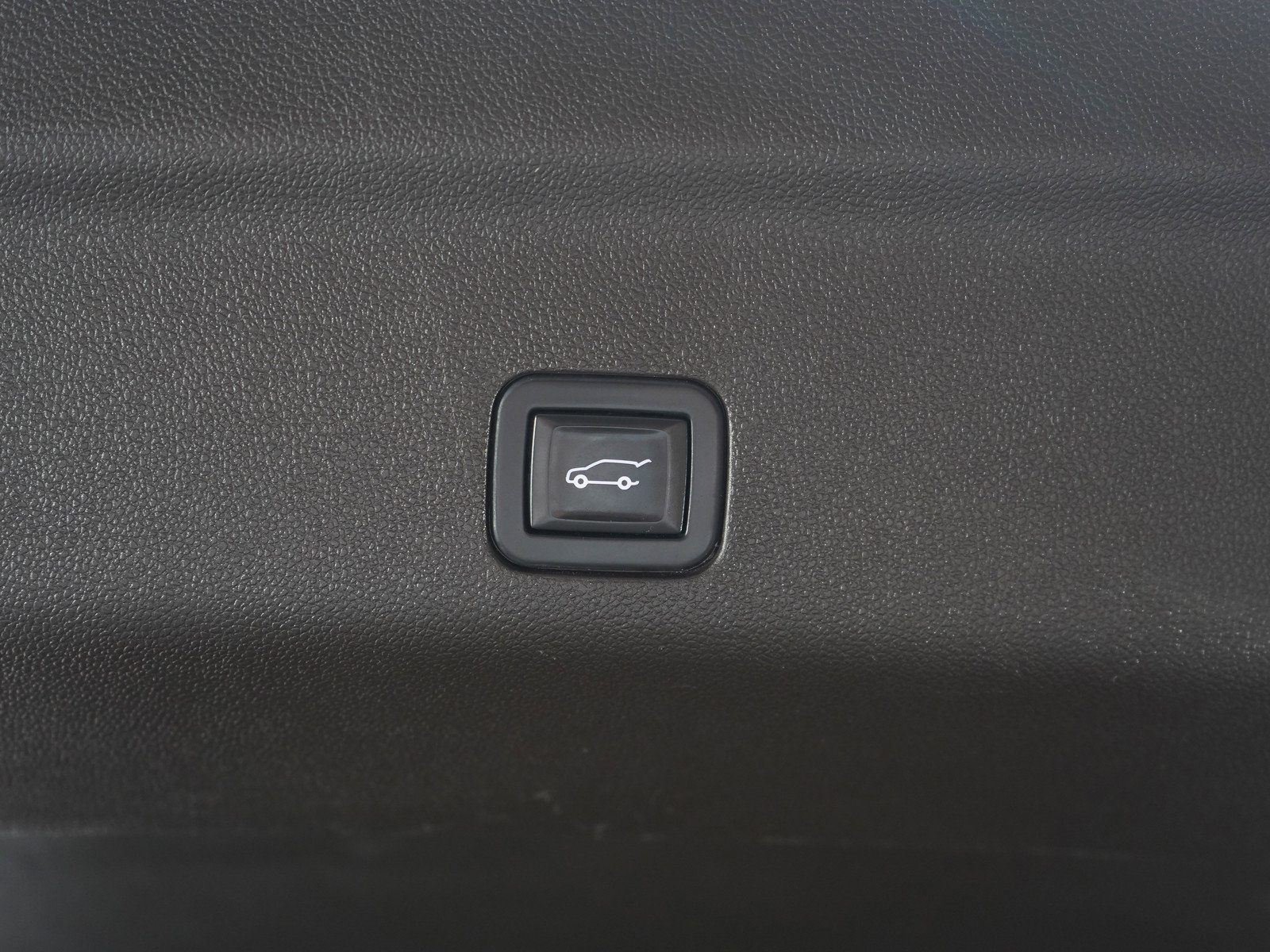 Used 2021 GMC Yukon XL Denali image 20