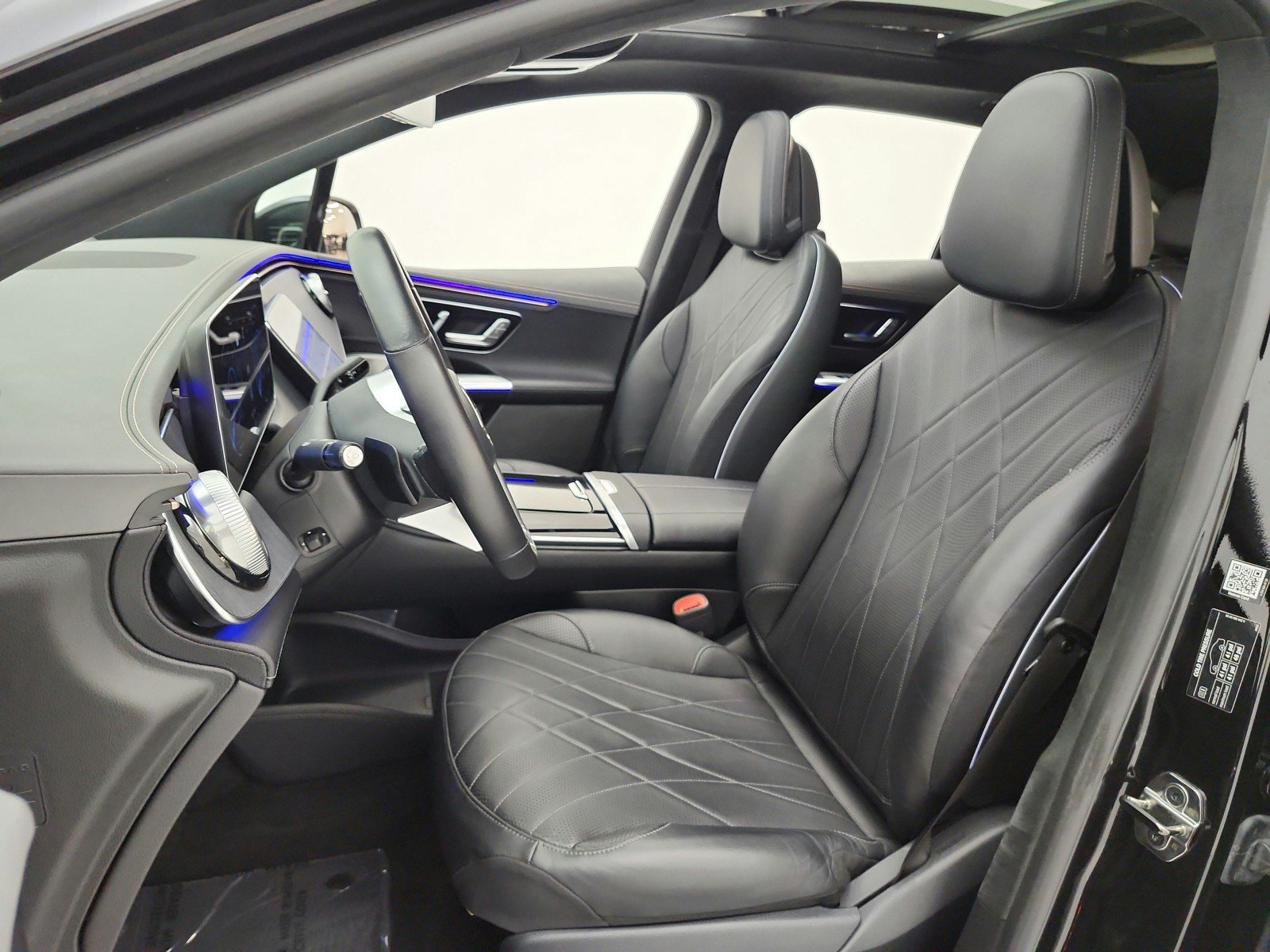 Used 2023 Mercedes-Benz EQE 500 4MATIC SUV image 15