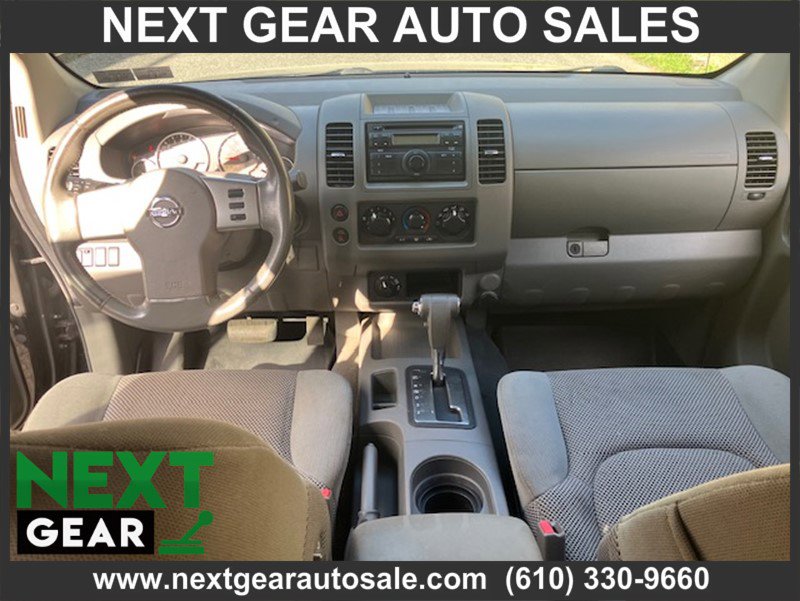 Used 2008 Nissan Frontier LE AWD/4WD image 10
