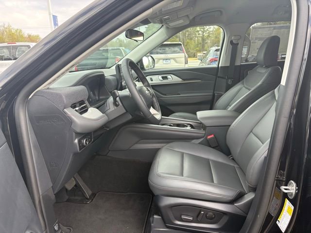 New 2026 Ford Explorer Active w/ Active Comfort Package image 9