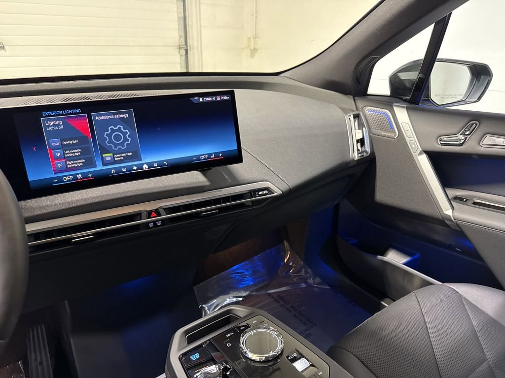 Used 2025 BMW iX M60 image 17
