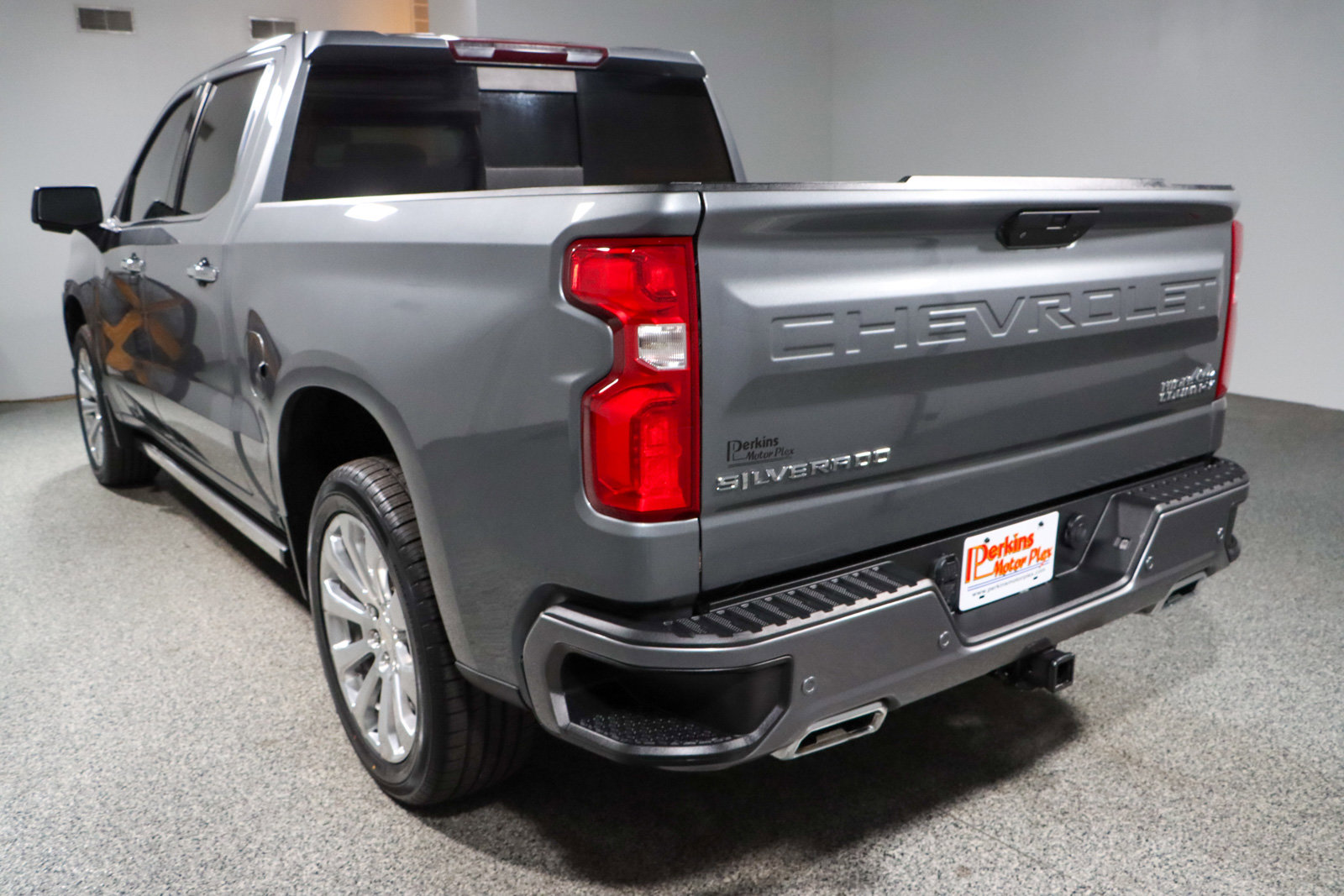 Used 2021 Chevrolet Silverado 1500 High Country image 9
