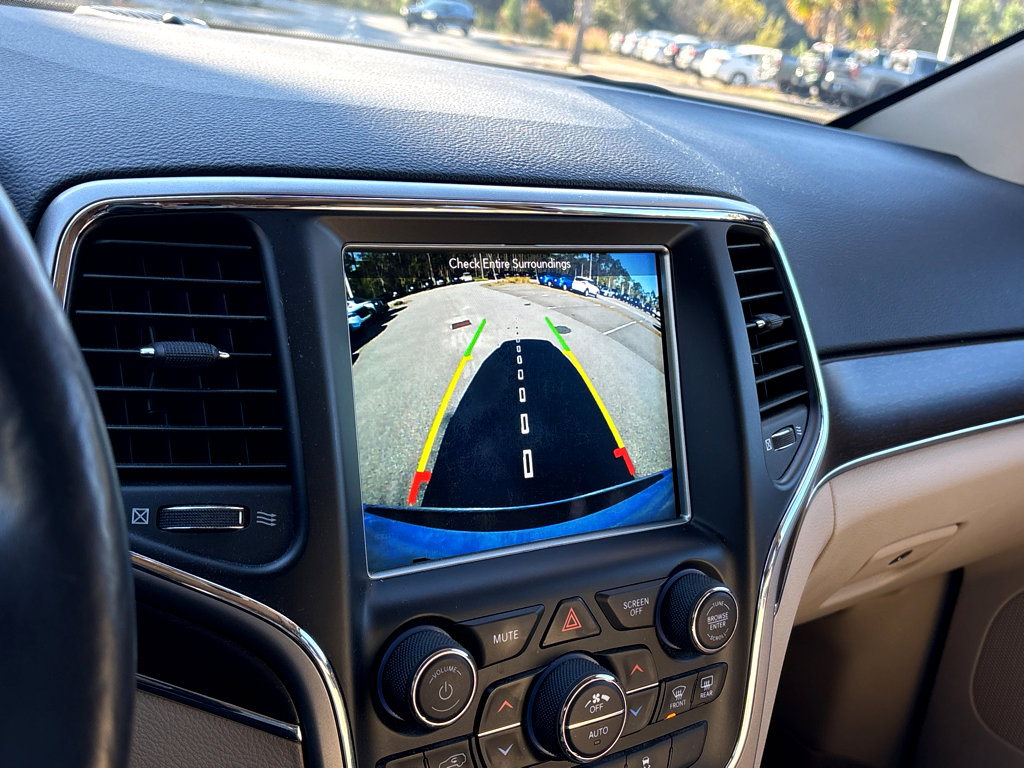 Used 2018 Jeep Grand Cherokee Limited w/ Trailer Tow Group IV image 10