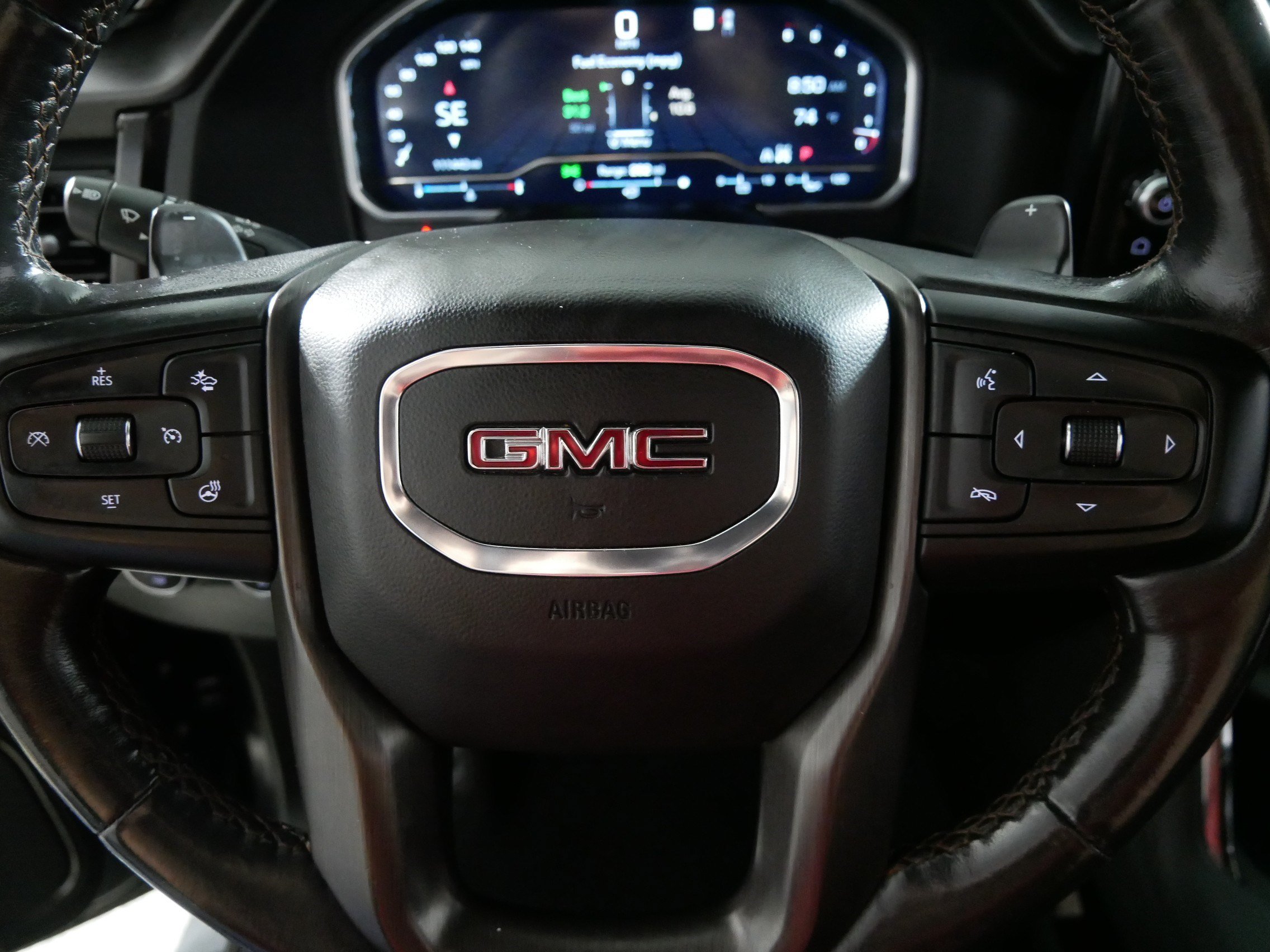 Used 2022 GMC Sierra 1500 AT4 w/ AT4 Premium Package AWD/4WD image 25