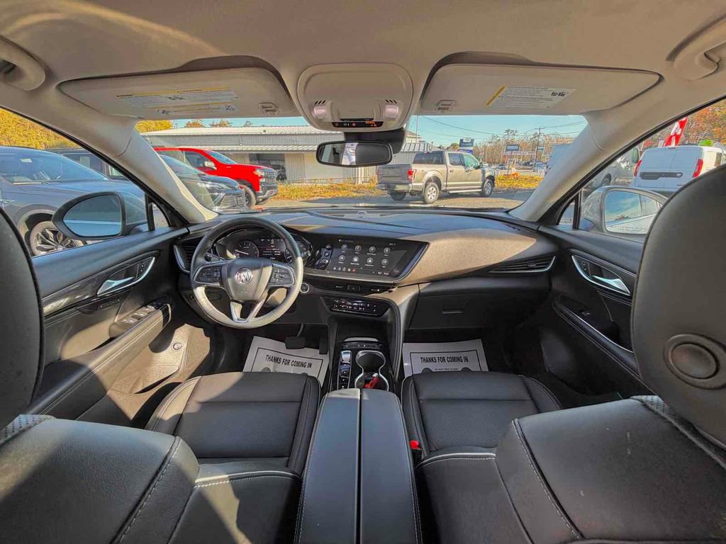Used 2023 Buick Envision Essence image 20